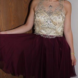 Burgundy Flowy dress